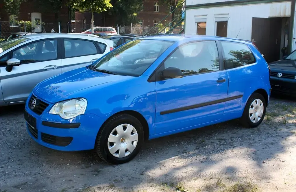 Gebraucht VW Polo Trendline 60 PS (44 kW) 2009 Summer blue Kleinwagen