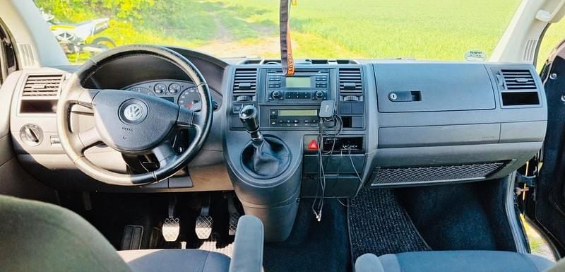 Gebraucht VW T5 102 PS (75 kW) 2007 Schwarz Van