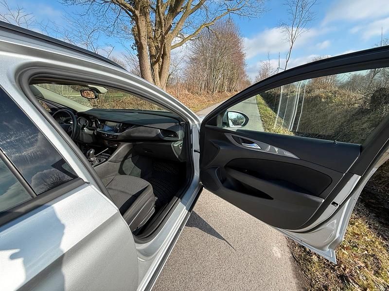 Gebraucht Opel Insignia 170 PS (125 kW) 2019 Silber Kombi