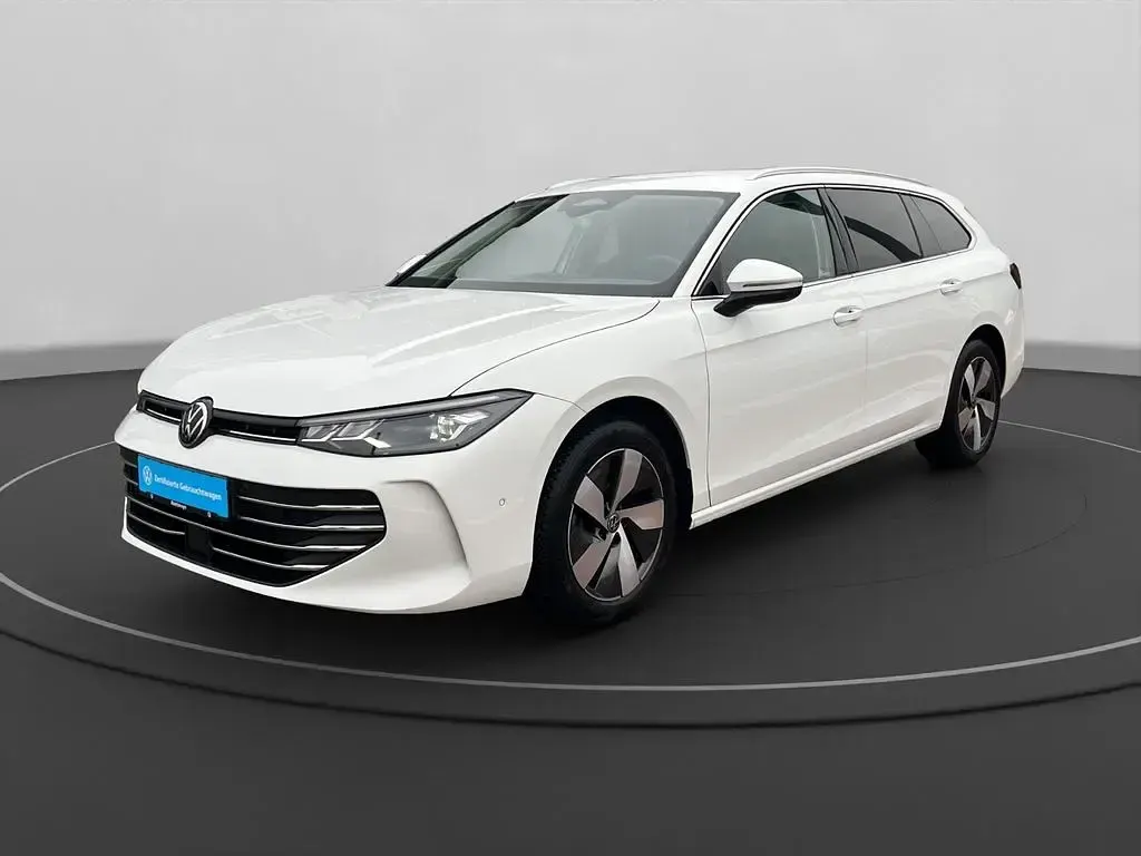Gebraucht VW Passat Business 150 PS (110 kW) 2025 Weiß Kombi