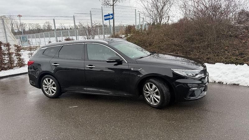 Schwarz Gebraucht 2019 Kia Optima GT-Line Kombi | 16.500 € (Guter Preis) - Bild 1/4