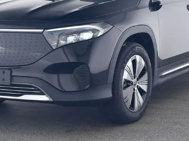 Gebraucht Mercedes EQB250 139 kW (190 PS) 2024 SUV