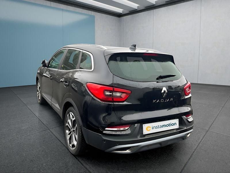 Gebraucht Renault Kadjar Techno 158 PS (116 kW) 2022 Schwarz SUV