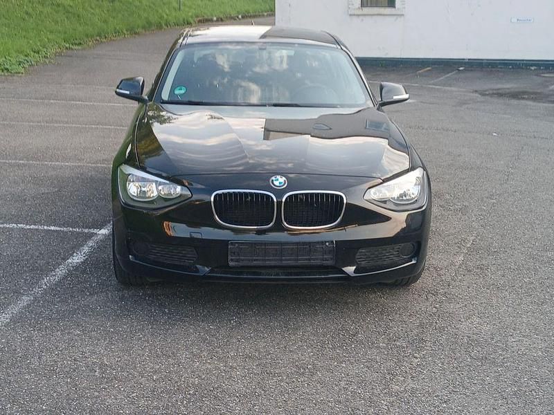 Schwarz Gebraucht 2012 BMW 116 Kleinwagen | 5.000 € (Superpreis) - Bild 1/4