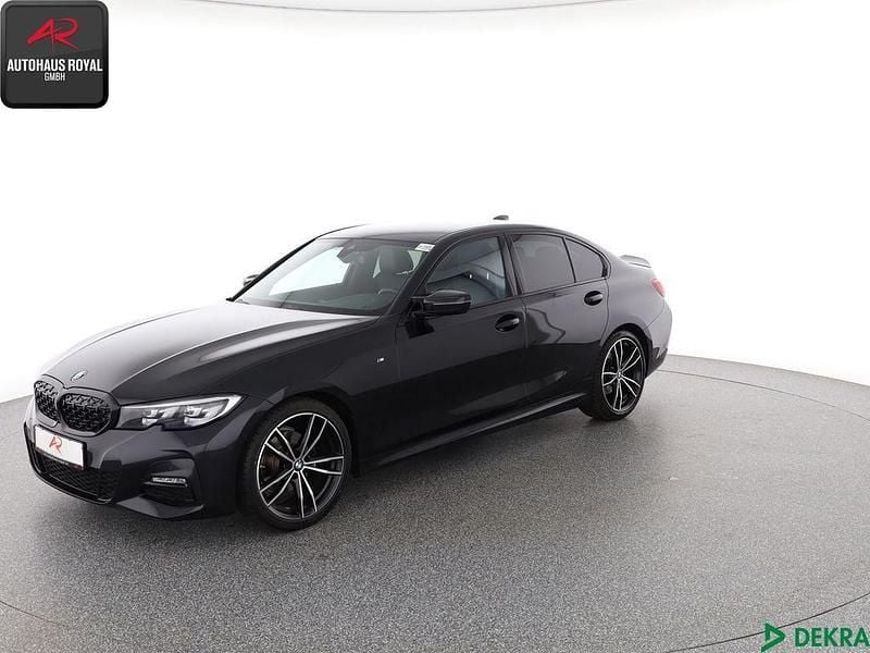 Saphirschwarz Gebraucht 2021 BMW 320 M Sport Limousine | 30.880 € (Superpreis) - Bild 1/4