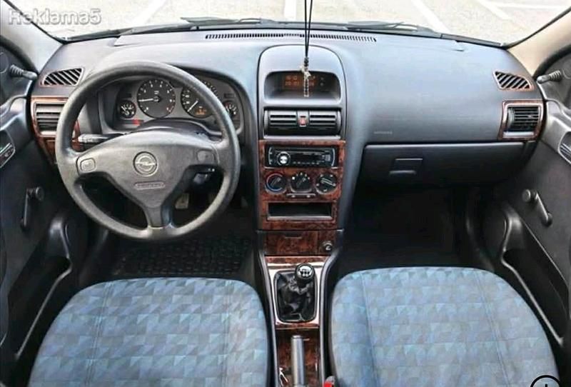 Gebraucht Opel Astra 75 PS (55 kW) 1999 Grün Kleinwagen