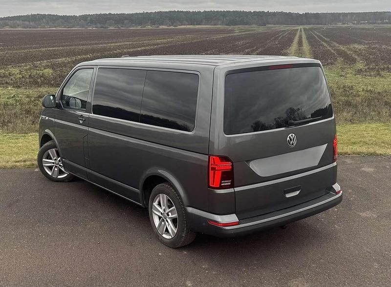Gebraucht VW T6.1 Trendline 150 PS (110 kW) 2021 Grau Van