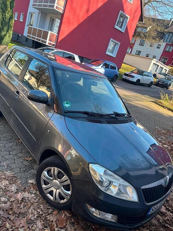 Gebraucht Skoda Fabia 59 PS (43 kW) 2011 Kleinwagen