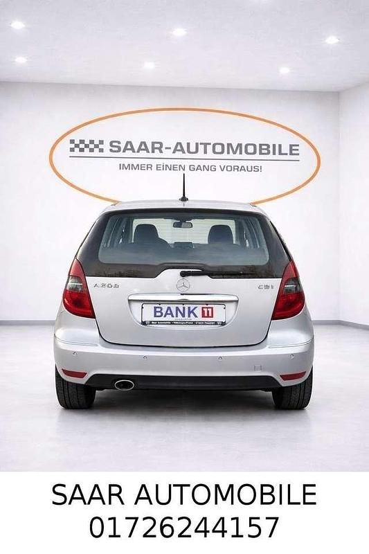 Gebraucht Mercedes A200 140 PS (102 kW) 2012 Silber Limousine