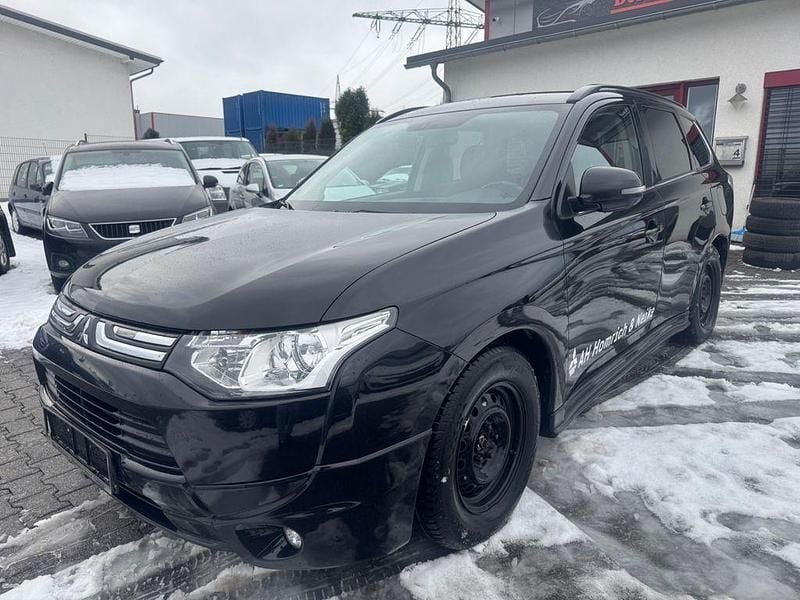 Schwarz Gebraucht 2013 Mitsubishi Outlander Invite SUV | 5.700 € (Fairer Preis) - Bild 1/4
