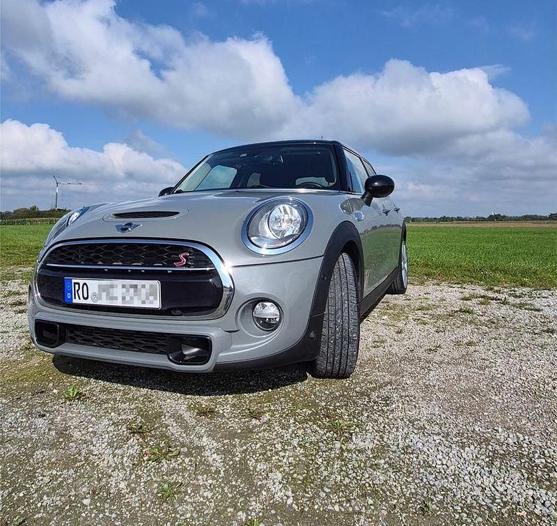 Grau Gebraucht 2017 Mini Cooper S Kleinwagen | 17.900 € (Guter Preis) - Bild 1/4