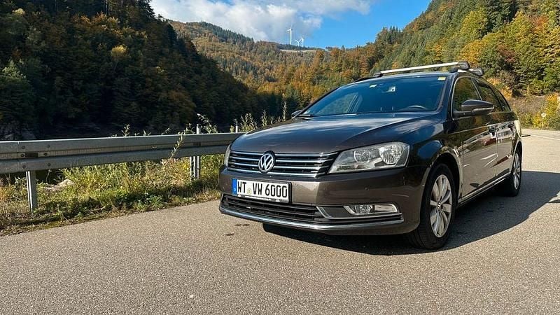 Gebraucht VW Passat 105 PS (77 kW) 2013 Braun Kombi