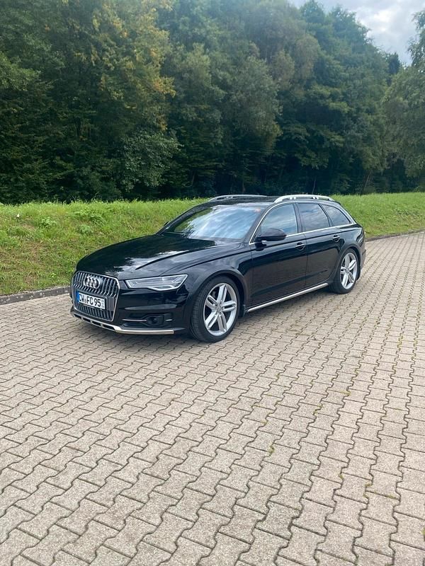 Schwarz Gebraucht 2019 Audi A6 Allroad Kombi | 26.500 € (Fairer Preis) - Bild 1/4