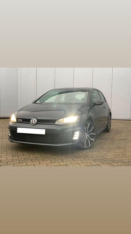 Grau Gebraucht 2014 VW Golf GTD Coupé | 13.099 € (Fairer Preis) - Bild 1/4