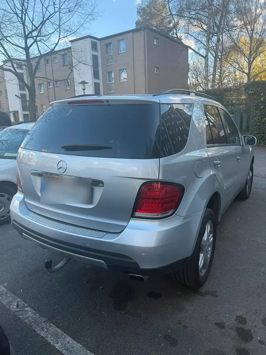 Second-hand Mercedes ML280 224 CP (164 kW) 2006 Argintiu SUV