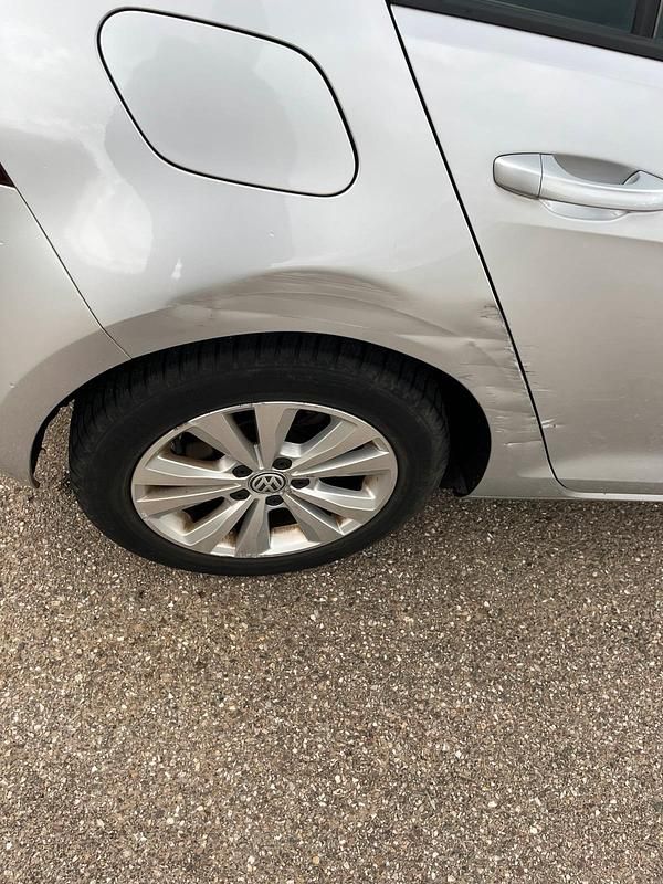 Gebraucht VW Golf VII 2015 Weiß Kleinwagen