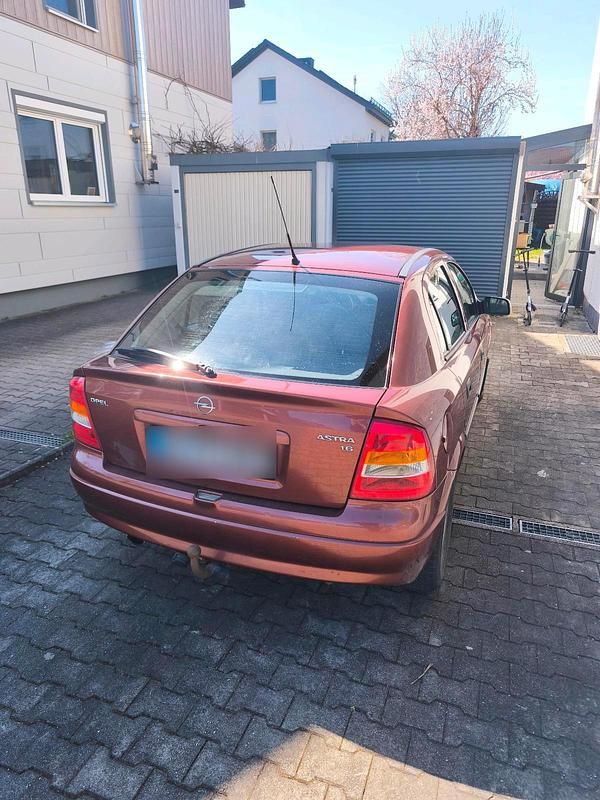 Gebraucht Opel Astra 84 PS (61 kW) 2001 Limousine