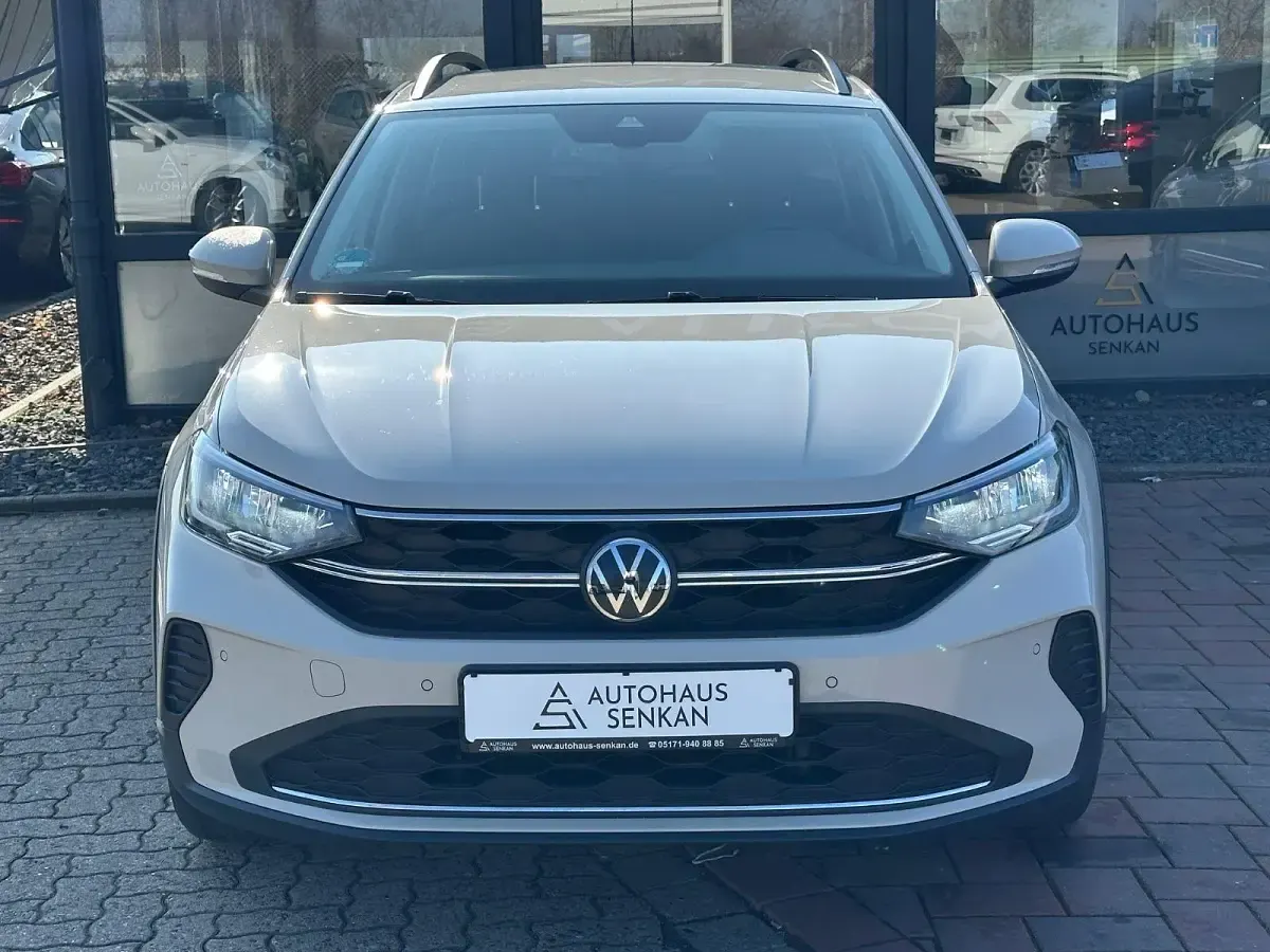 Gebraucht VW Taigo R 110 PS (80 kW) 2023 Grau SUV