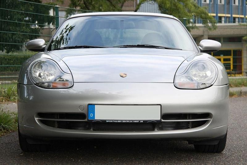 Silber Gebraucht 2000 Porsche 911 Carrera Coupé | 29.900 € (Guter Preis) - Bild 1/4