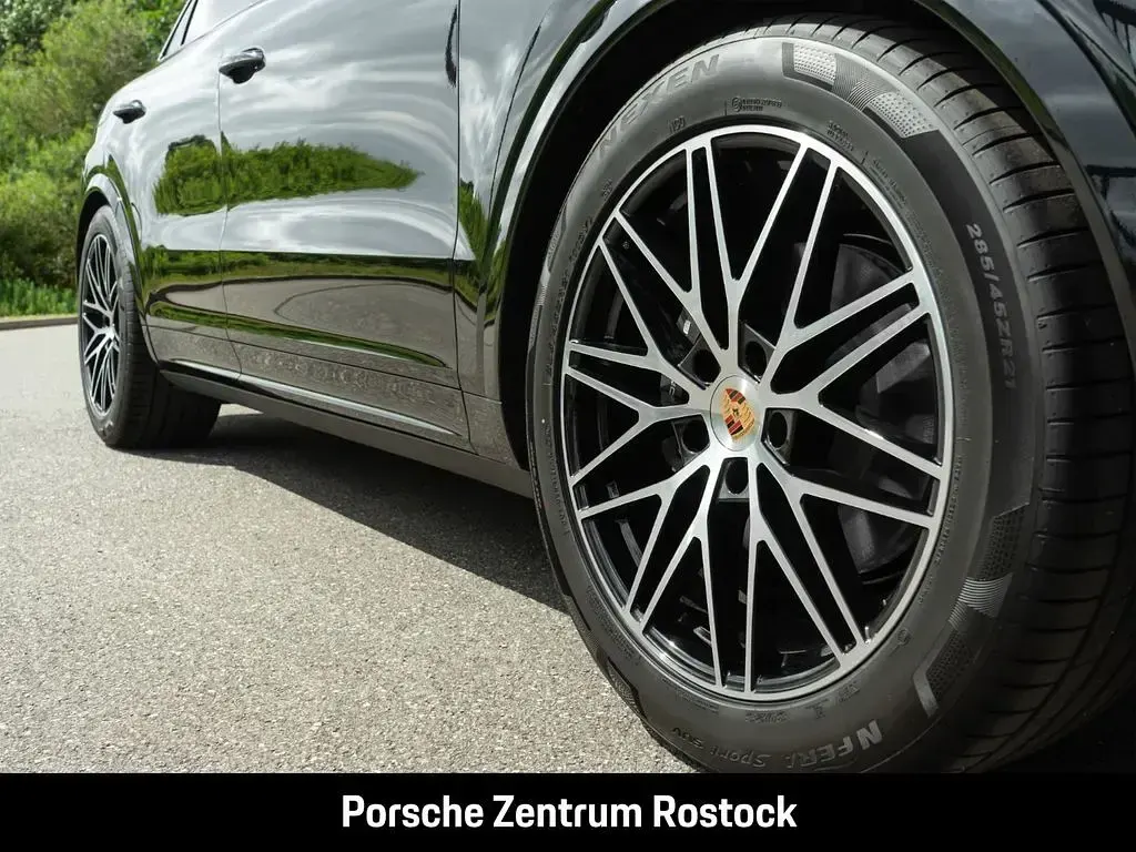 Neu Porsche Cayenne Black Edition 354 PS (260 kW) 2026 Chromitschwarzmetallic SUV