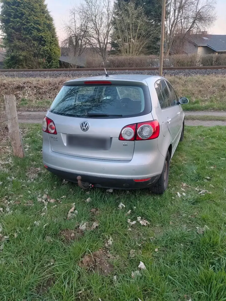 Gebraucht VW Golf V 101 PS (74 kW) 2007 Silber Kleinwagen