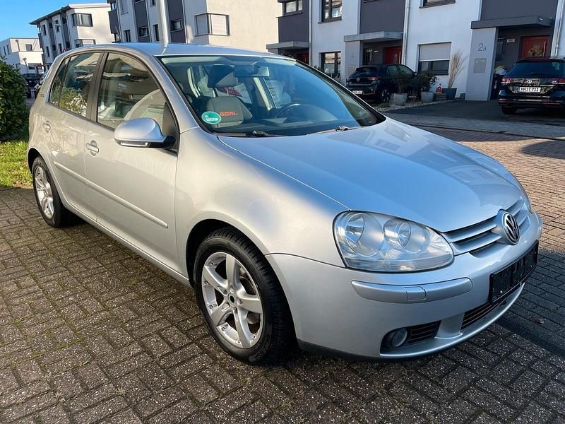 Silber Gebraucht 2007 VW Golf Goal Limousine | 2.299 € (Etwas zu teuer) - Bild 1/4