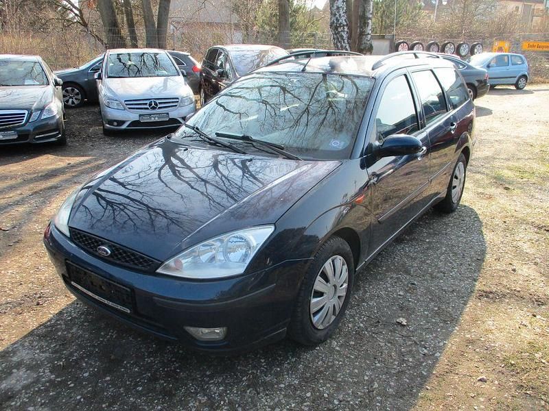 Gebraucht Ford Focus Ghia 101 PS (74 kW) 2002 Blau Limousine
