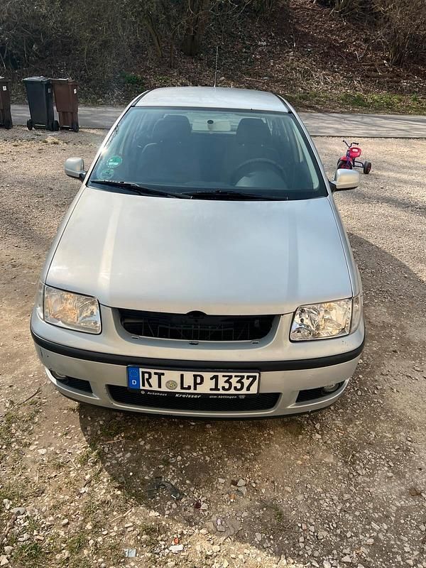 Gebraucht VW Polo 70 PS (51 kW) 2000 Silber Kombi