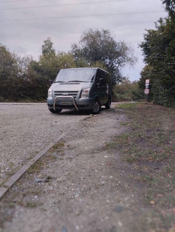 Grau Gebraucht 2012 Ford Transit Tourneo Van / Kleinbus | 9.000 € (Guter Preis) - Bild 1/4