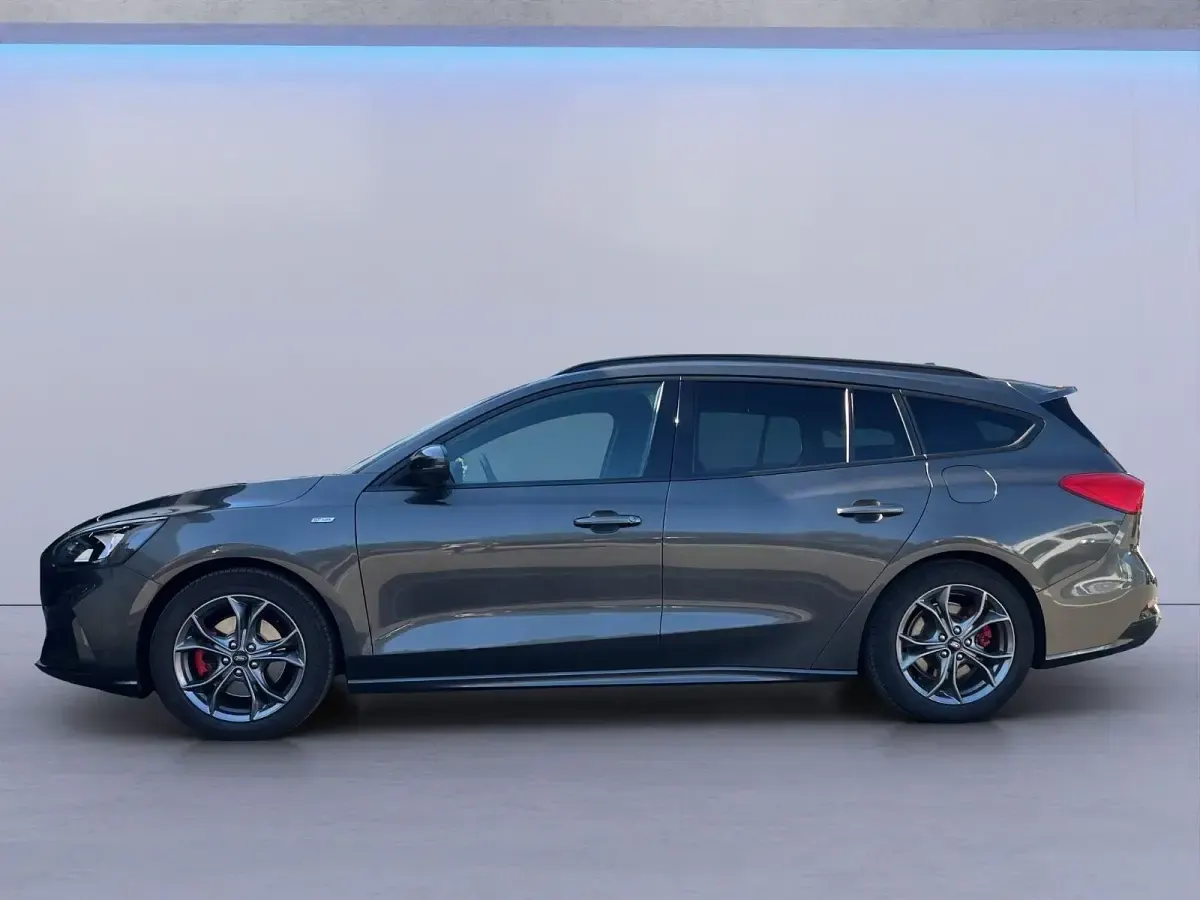 Gebraucht Ford Focus ST-Line 125 PS (91 kW) 2021 Grau Kombi