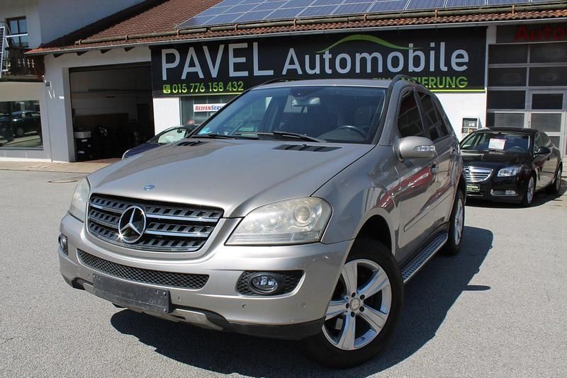 Grau Gebraucht 2006 Mercedes ML320 SUV | 4.999 € (Guter Preis) - Bild 1/4
