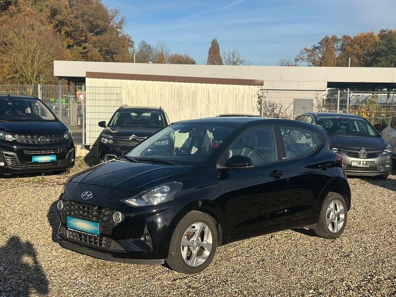 Schwarz Gebraucht 2021 Hyundai i10 Trend Kleinwagen | 9.200 € (Superpreis) - Bild 1/4