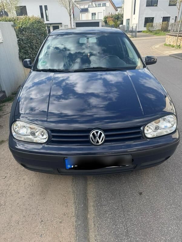 Blau Gebraucht 2002 VW Golf IV Limousine | 800 € (Superpreis) - Bild 1/4