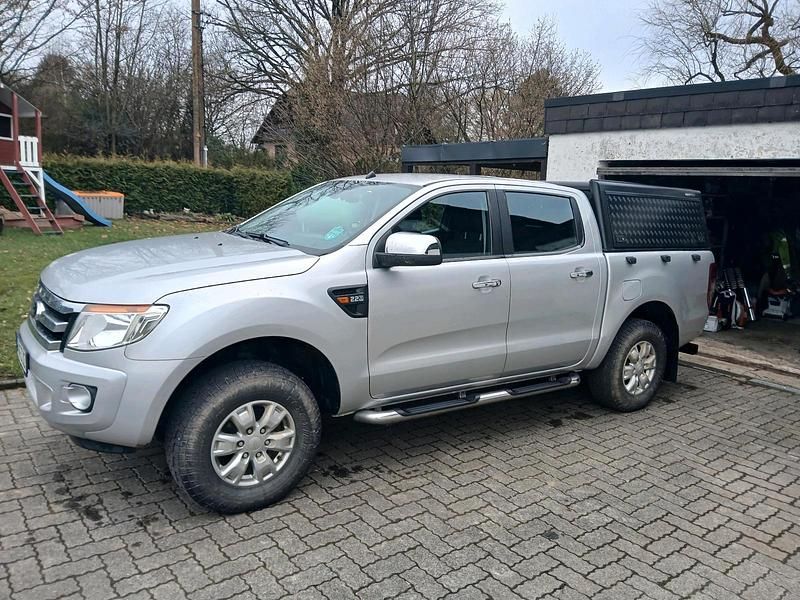 Gebraucht Ford Ranger 150 PS (110 kW) 2014 Silber Pickup