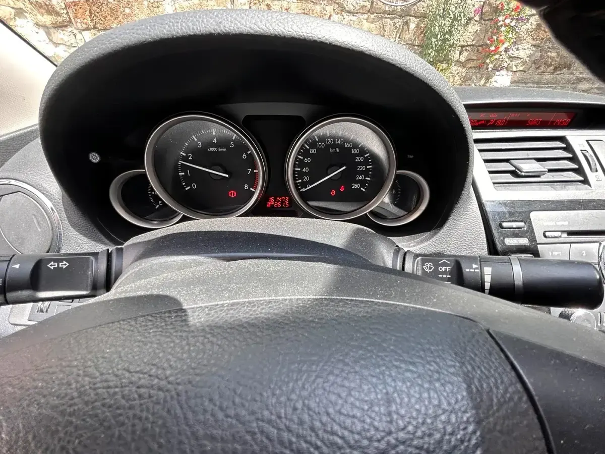 Gebraucht Mazda 6 120 PS (88 kW) 2010 Silber Limousine