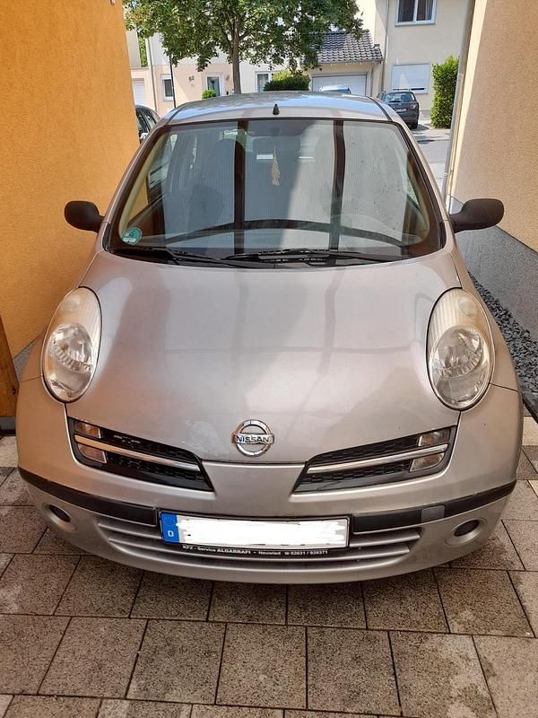 Grau Gebraucht 2005 Nissan Micra Kleinwagen | 1.100 € (Guter Preis) - Bild 1/4