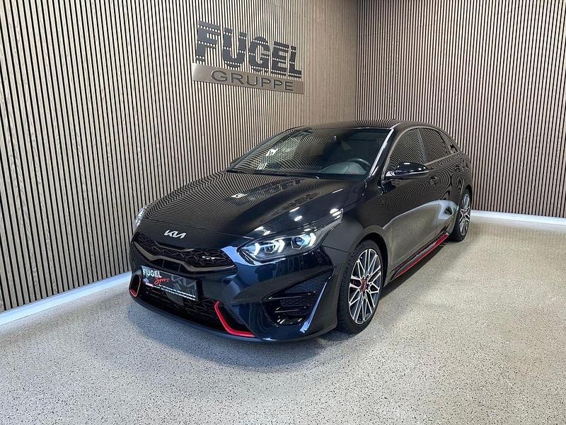 Gebraucht Kia ProCeed Comfort 204 PS (150 kW) 2022 (1k) zilinaschwarz met. Kombi