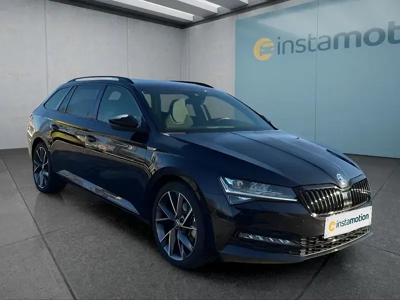 Gebraucht Skoda Superb SportLine 190 PS (139 kW) 2024 Schwarz Kombi