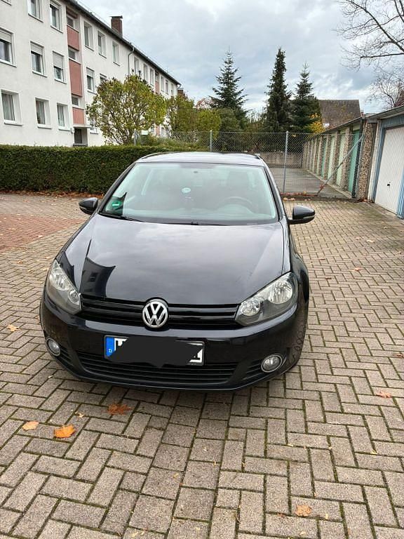 Schwarz Gebraucht 2009 VW Golf VI Comfortline Limousine | 4.200 € (Etwas zu teuer) - Bild 1/4