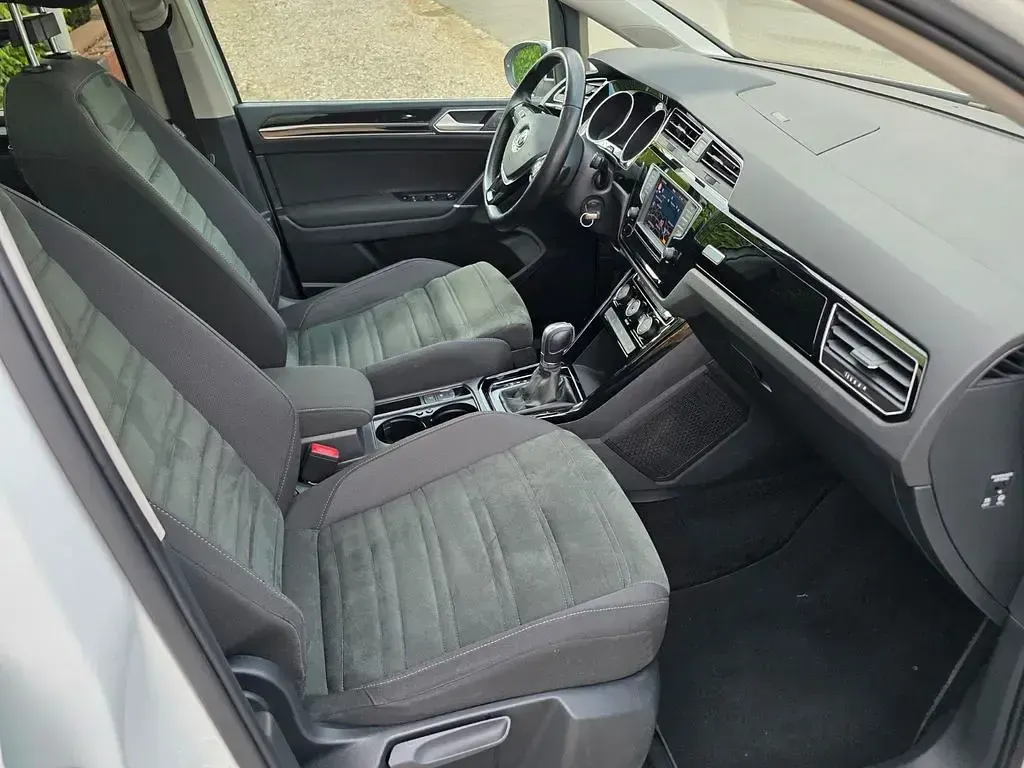 Gebraucht VW Touran 237 PS (174 kW) 2016 Weiß Van / Kleinbus
