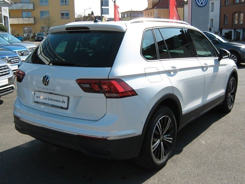 Gebraucht VW Tiguan Active 150 PS (110 kW) 2022 Weiß SUV