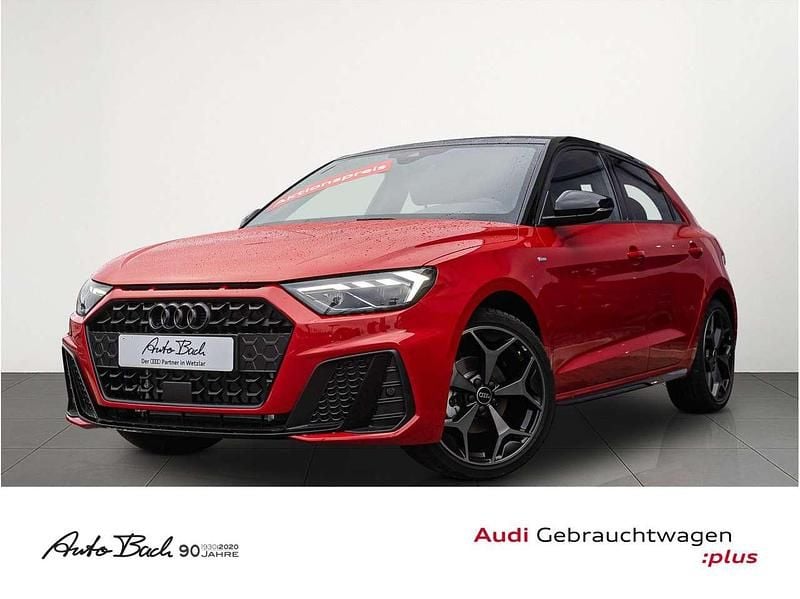 Progressivrot metallic/mythoss Gebraucht 2025 Audi A1 S-Line Kleinwagen | 31.940 € (Teuer) - Bild 1/4