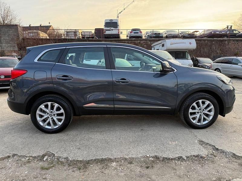 Gebraucht Renault Kadjar Experience 110 PS (80 kW) 2015 Grau SUV