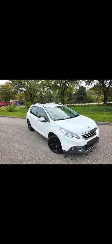 Gebraucht Peugeot 2008 92 PS (67 kW) 2014 Weiß SUV