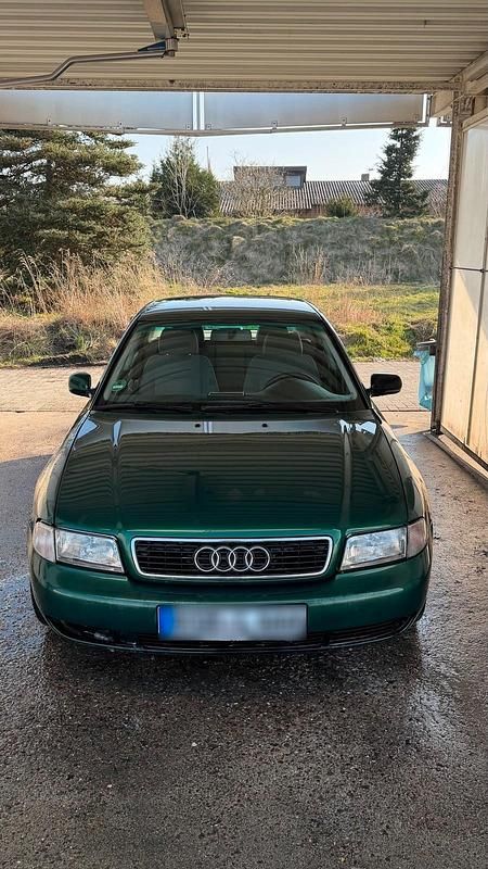 Gebraucht Audi A4 125 PS (91 kW) 1997 Grün Limousine