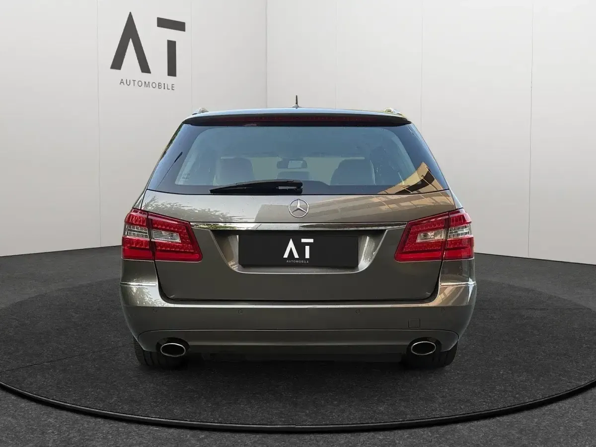 Gebraucht Mercedes E350 231 PS (169 kW) 2009 Grau Kombi