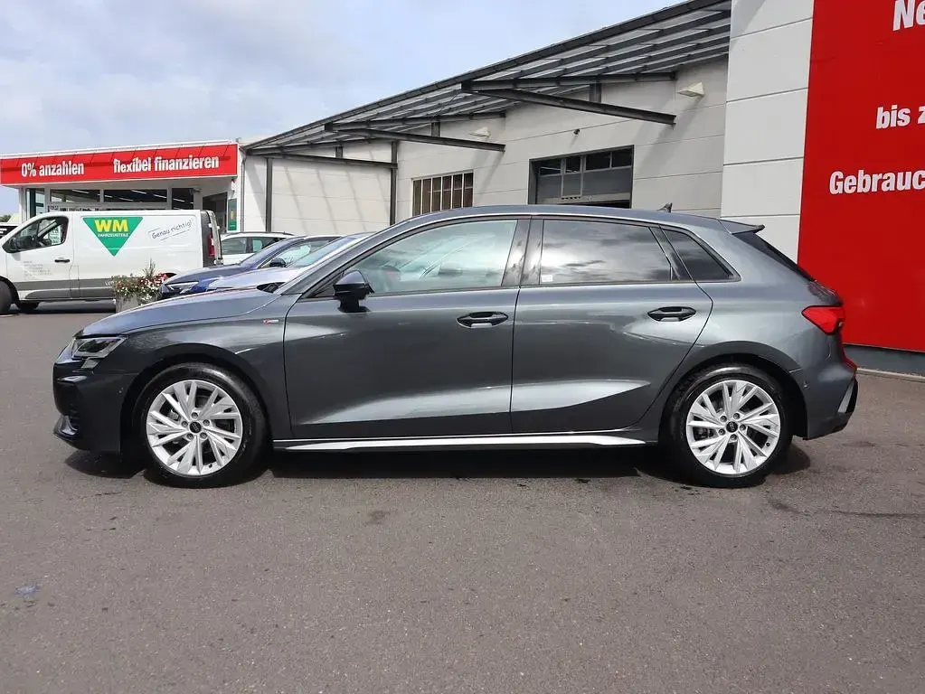 Gebraucht Audi A3 S-Line 150 PS (110 kW) 2025 Daytonagraumet. Limousine