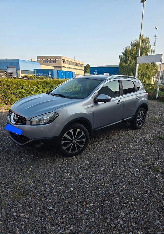 Grau Gebraucht 2013 Nissan Qashqai I-Way SUV | 5.300 € (Fairer Preis) - Bild 1/4