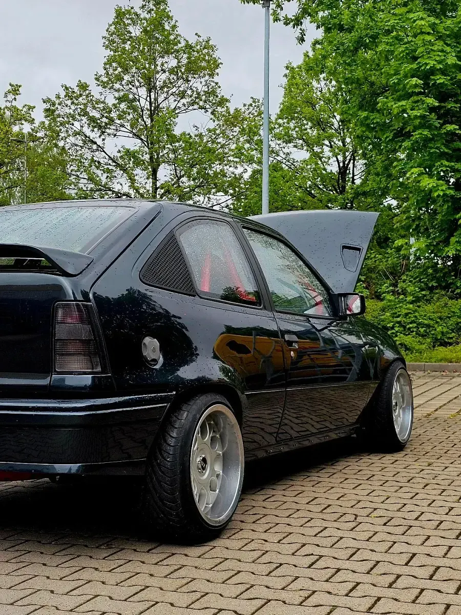 Gebraucht Opel Kadett 159 PS (116 kW) 1989 Schwarz Kleinwagen