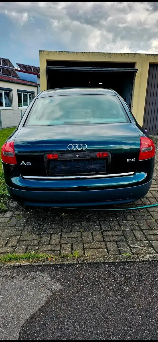 Używany Audi A6 165 KM (121 kW) 1998 Zielony Sedan/Limuzyna